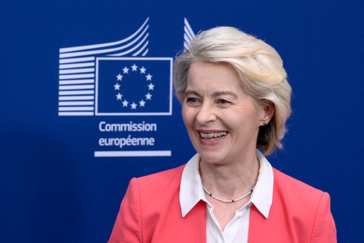 Ursula von der Leyen nem mer állást foglalni a Tisza-kormány jogalkotásáról (Fotó: JOHN THYS / AFP)