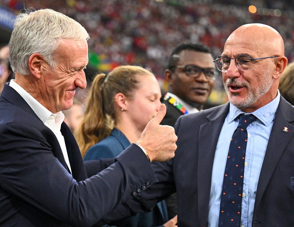 Luis de la Fuente (jobbra) kétszer már túljárt Didier Deschamps eszén