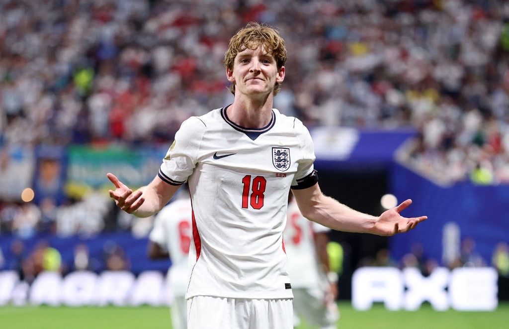 ATLANTA, GEORGIA - JULY 15: Anthony Gordon #18 of England celebrates scoring his team's first goal during the FIFA World Cup 2026 Semi Final match between England and Argentina at Atlanta Stadium on July 15, 2026 in Atlanta, Georgia.   Justin Setterfield/Getty Images/AFP (Photo by Justin Setterfield / GETTY IMAGES NORTH AMERICA / Getty Images via AFP)