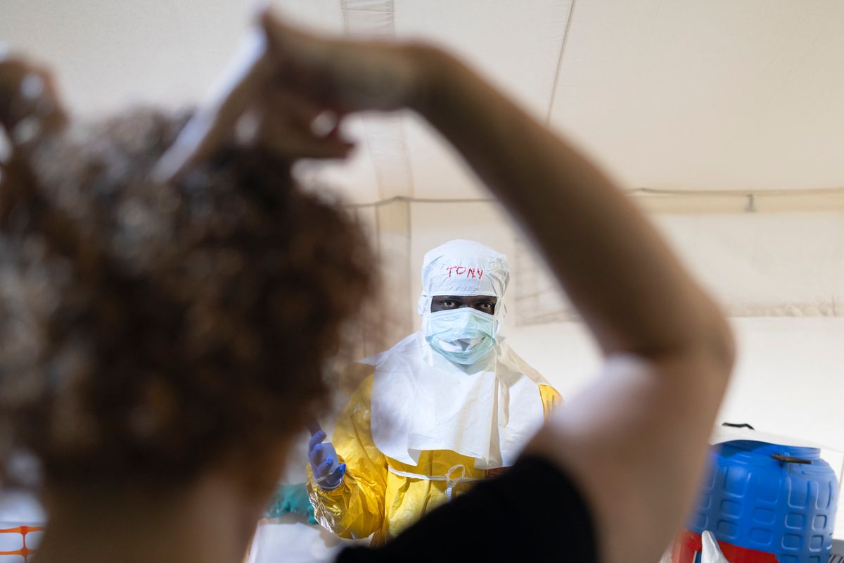 A szakemberek szerint egyelőre nem kell tartani ebolajárványtól (Fotó: TONY KARUMBA / AFP)
