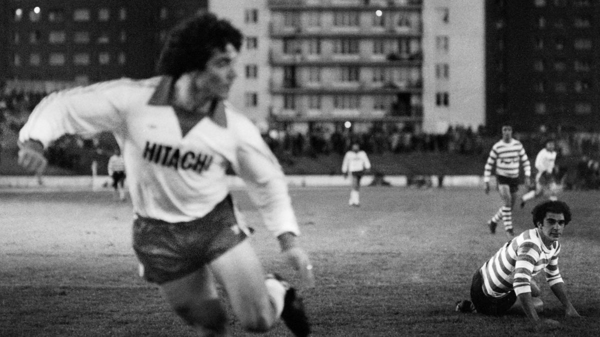 Elhunyt a kétszeres Aranylabda-győztes, a Liverpool legendája