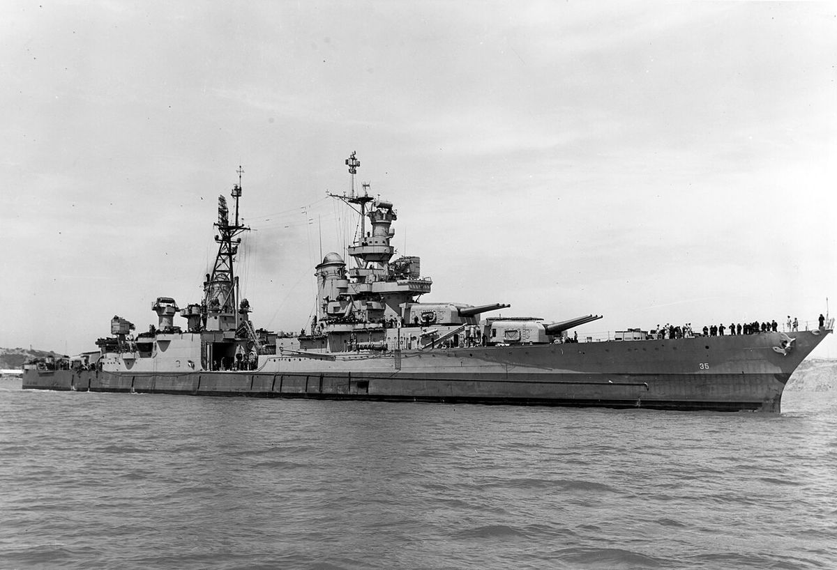 Az USS Indianapolis 1945 július 10-én, néhány nappal a kifutása előtt