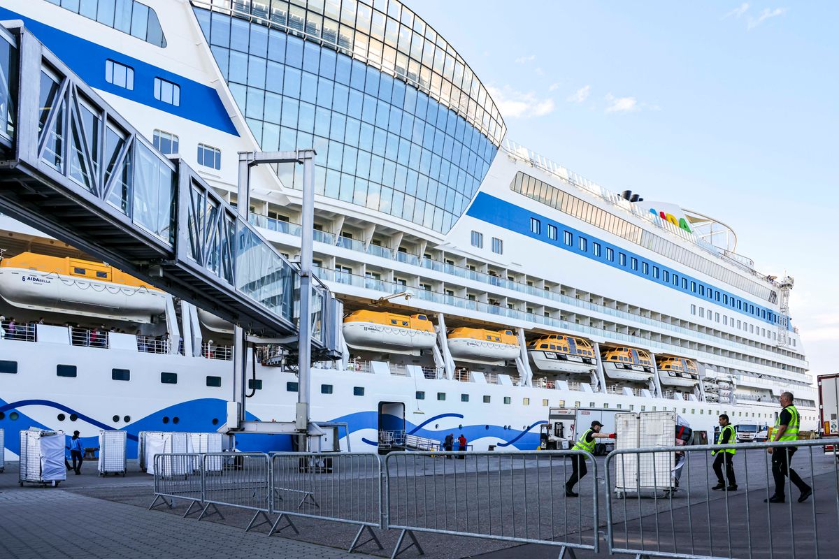 Tetemes mennyiségű pénz folyik be a hajós turizmusból (Fotó: FRANK MOLTER / DPA)