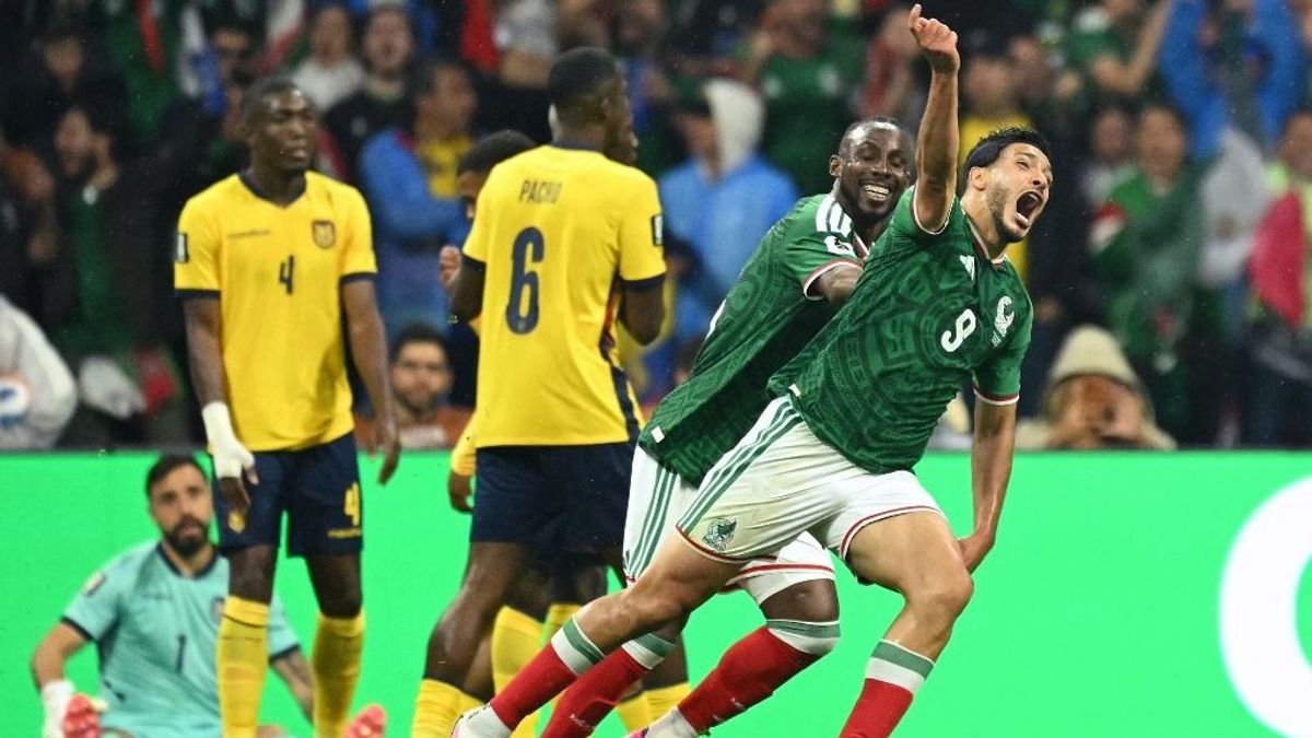 Egyórás várakozás után negyvenéves átok tört meg, szájtakarás és könyöklés a végén