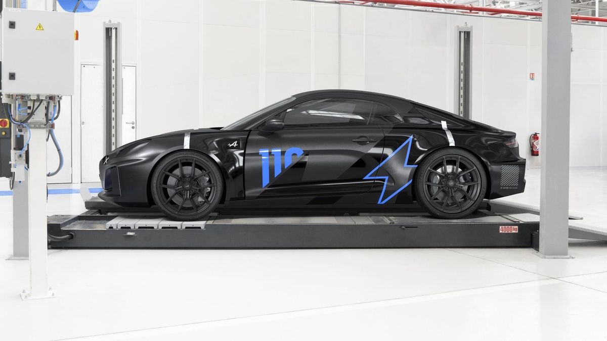 A hétvégén mutatkozik be az új, elektromos Alpine sportautó