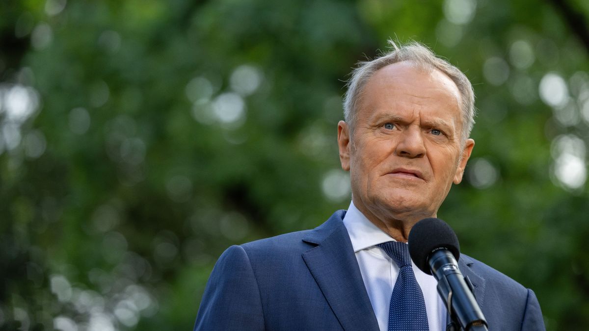 Tusk furious after president vetoes registered partnership bill