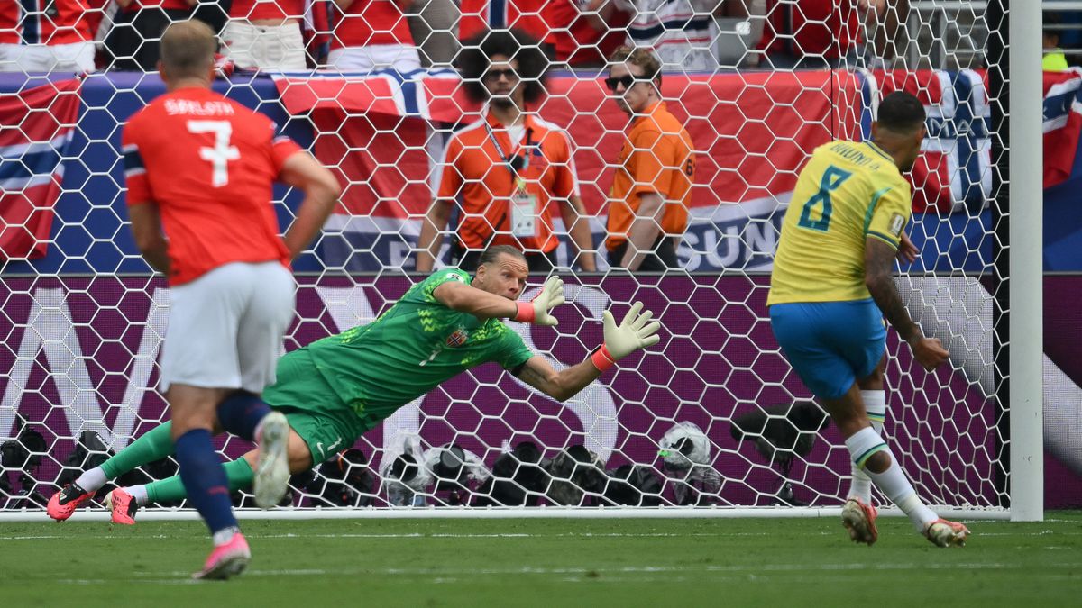 Brazília büntetőt hibázott, aztán Haaland kétszer is lecsapott