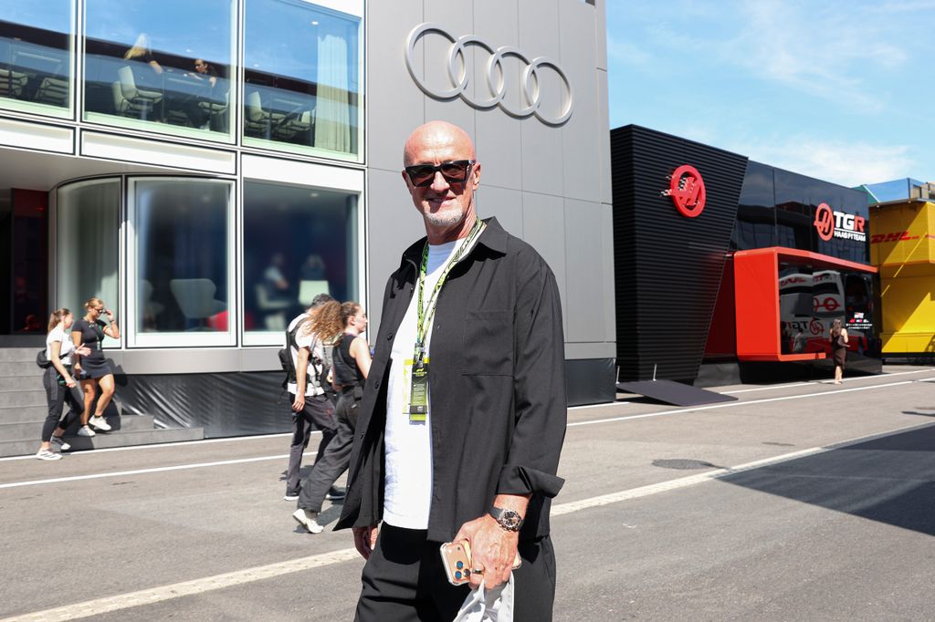 Marco Rossi, a magyar labdaúrgó-válogatott szövetségi kapitánya szombaton a Magyar Nagydíj helyszínén, a Ferrari és Kimi Antonelli sikeréért is szorít