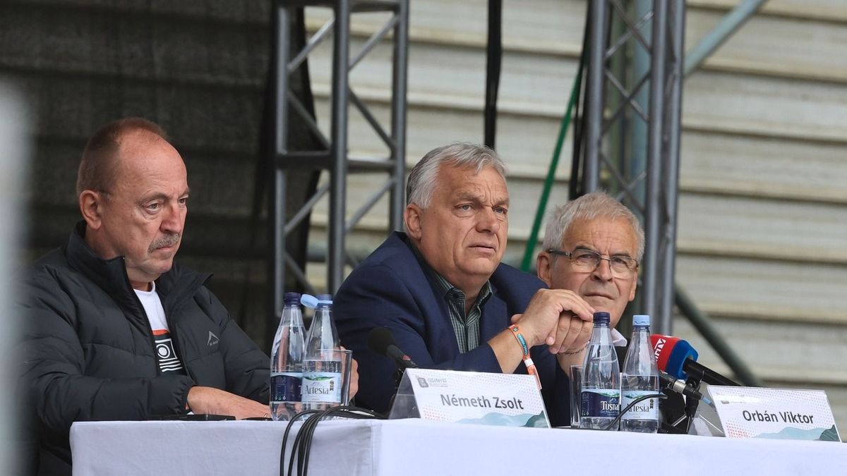 Orbán Viktor Tusványoson is kiállt Hajdu János mellett