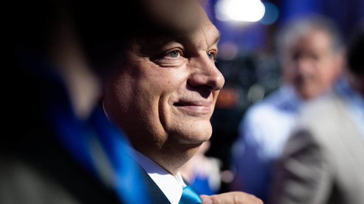Orbán Viktor hazatért, holnap sajtótájékoztatót tart a Fidesz új parlamenti frakcióvezetőjével