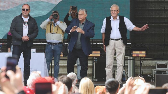Tusványos
Tusnádfürdő
Bálványosi szabadegyetem
Orbán Viktor beszéd