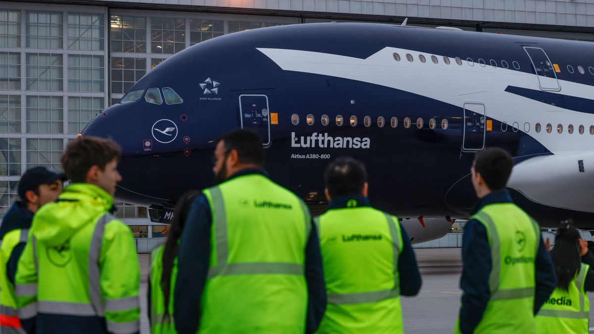 EU overhauls flight rules: What travelers gain and lose