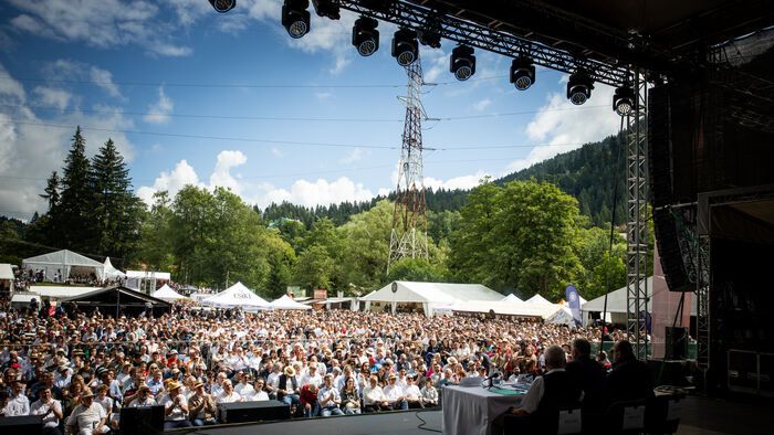 Tusványos
Tusnádfürdő
Bálványosi szabadegyetem