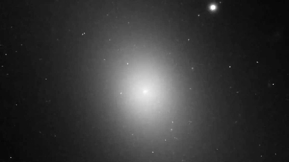Az univerzum legnagyobb ismert csillagvárosa az IC 1101 elliptikus óriásgalaxis
