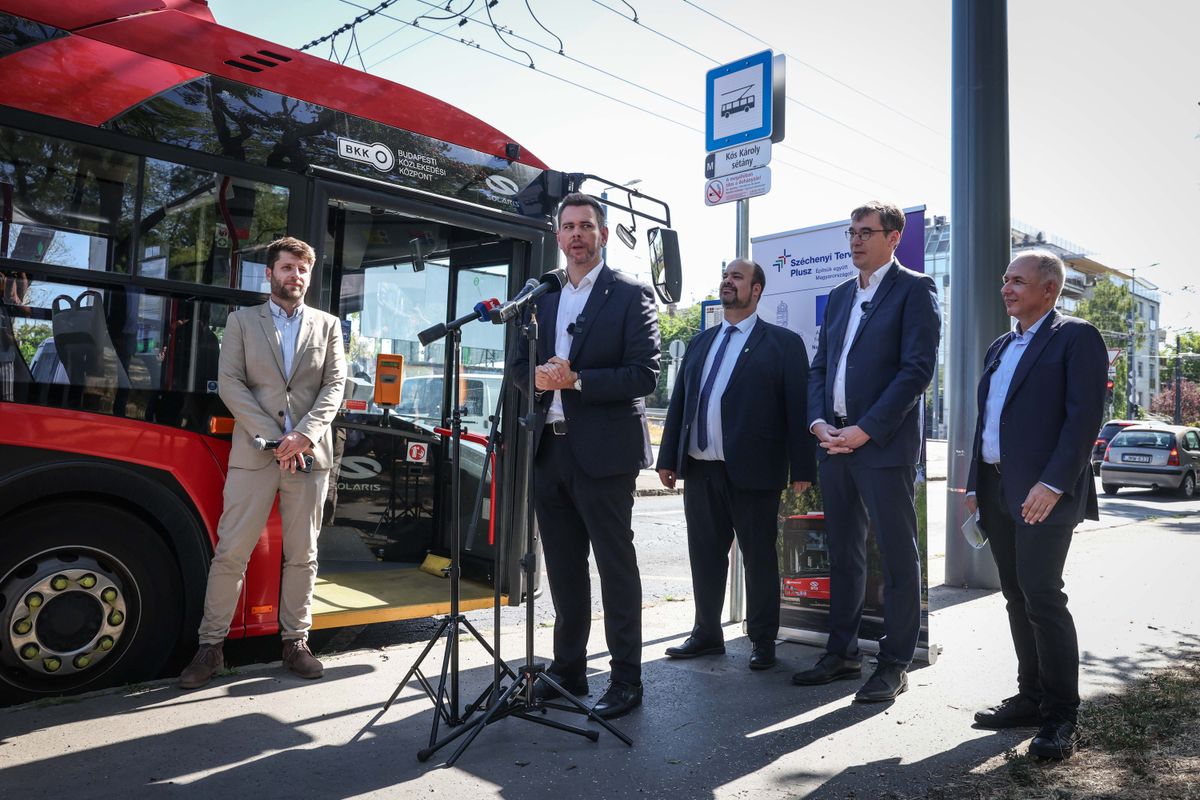 trolibusz járműbeszerzés Vitézy Dávid Karácsony Gergely Bodor Ádám