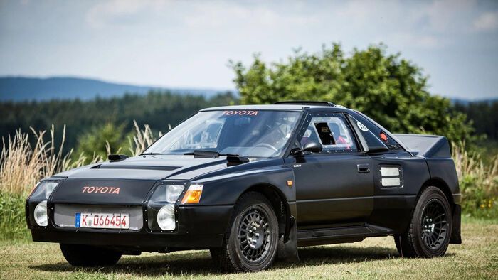 Toyota 222D