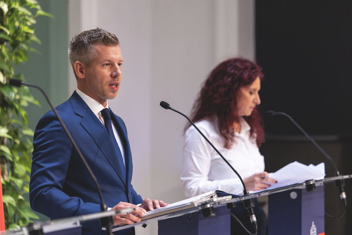 Kormányinfó Magyar Péter