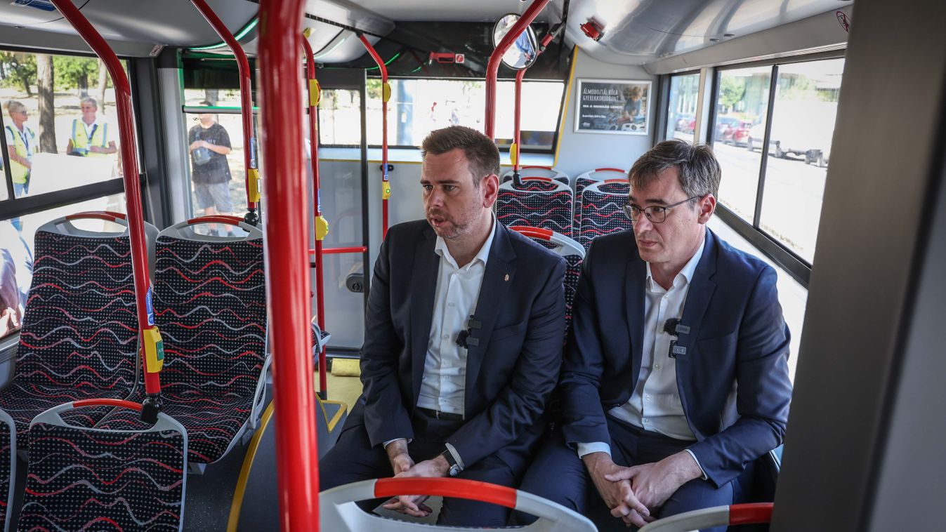trolibusz járműbeszerzés Vitézy Dávid Karácsony Gergely Bodor Ádám