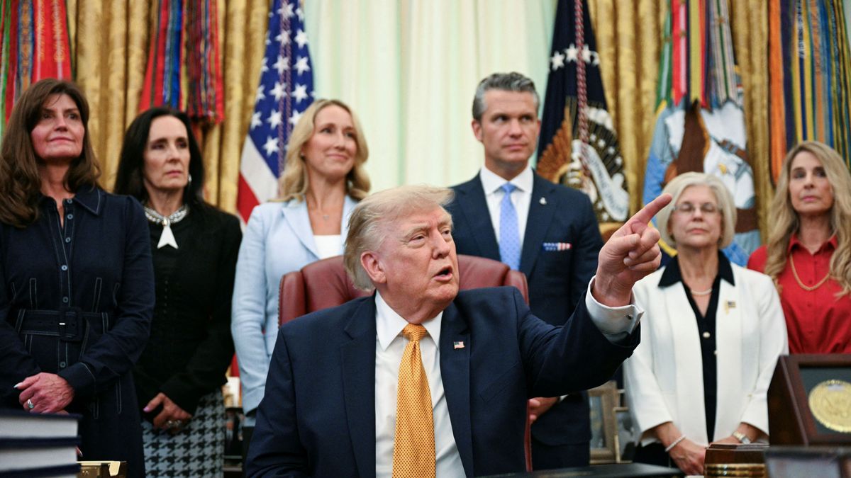 Bezárul egy kiskapu: Trump fellép a születési turizmussal szemben