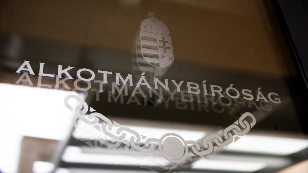 Döntött az Alkotmánybíróság, új elnökhelyettest választottak