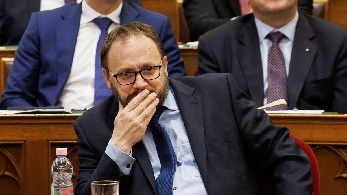 Több vízügyi fejlesztésre sem adott zöld lámpát a pénzügyminiszter, nyolcmilliárdnyi egészségügyi tételre is nemet mondott