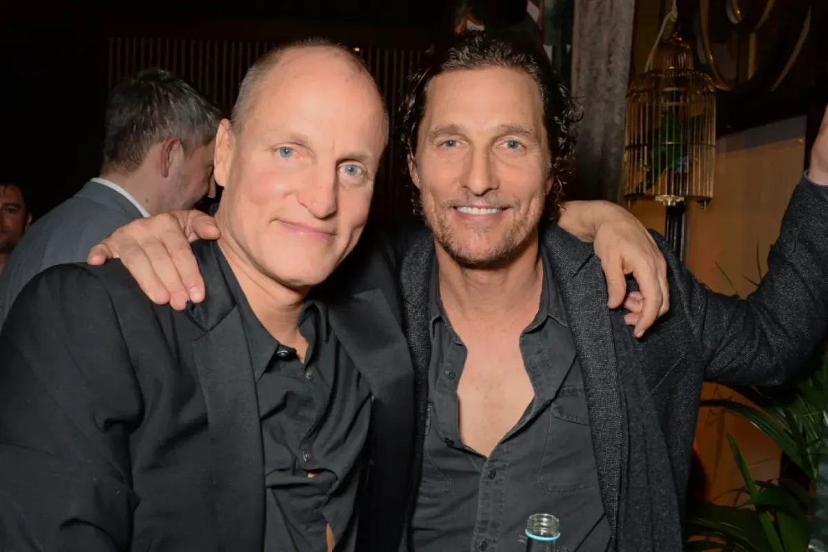 Matthew McConaughey és Woody Harrelson barátsága több évtizedre nyúlik vissza