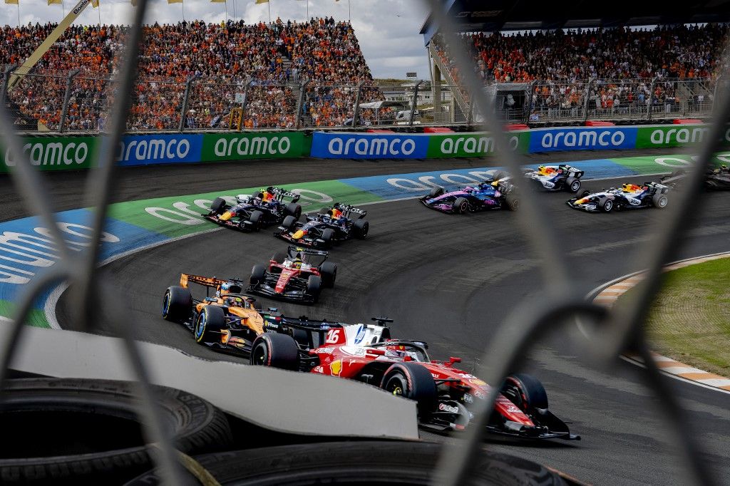 Verstappen és Hamilton számára sem ért jó véget a Holland Nagydíj Forma-1-ben