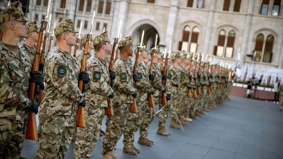 Magyar Péter kisajátította a tisztavatást és az előző kormány miniszterének szállóigéjét