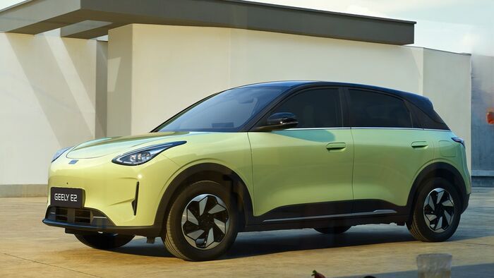 Geely E2