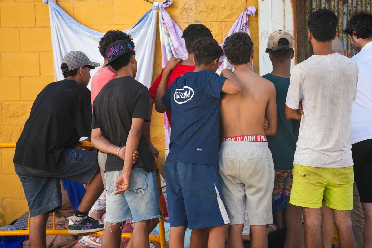 A ceutai migránsválság nem ért véget, rengeteg kiskorú migráns ragadt a befogadóhelyeken (Fotó: ANA LOPEZ / NurPhoto)