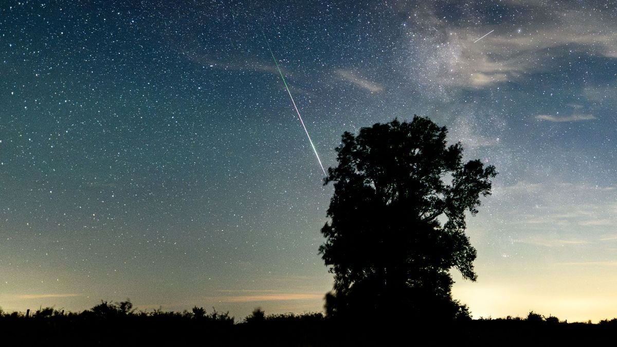 Itt van minden, amit tudni kell a Perseidákról: ma éjjel tökéletes körülmények között érkezik a csillageső