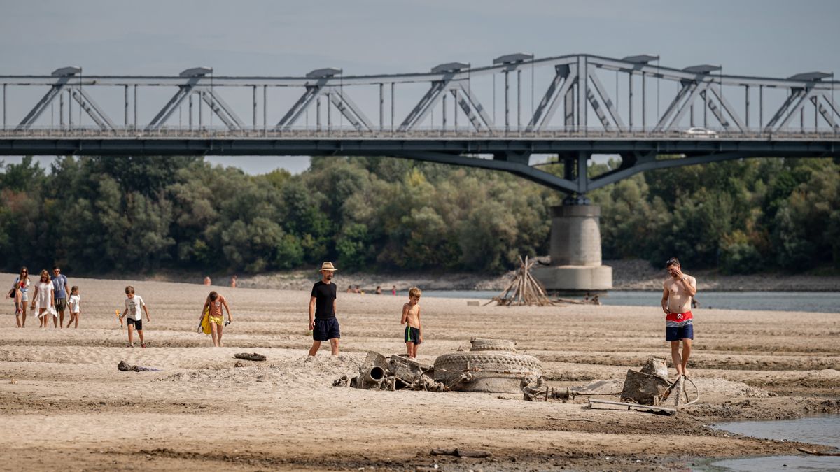 Időkapszula lett a kiszáradt Duna: hihetetlen dolgokat találni a folyó teljes szakaszán