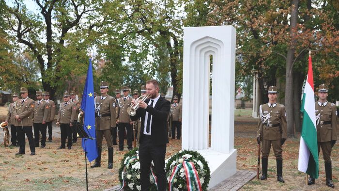 
Megemlékezés a totalitárius diktatúrák áldozatainak emléknapja