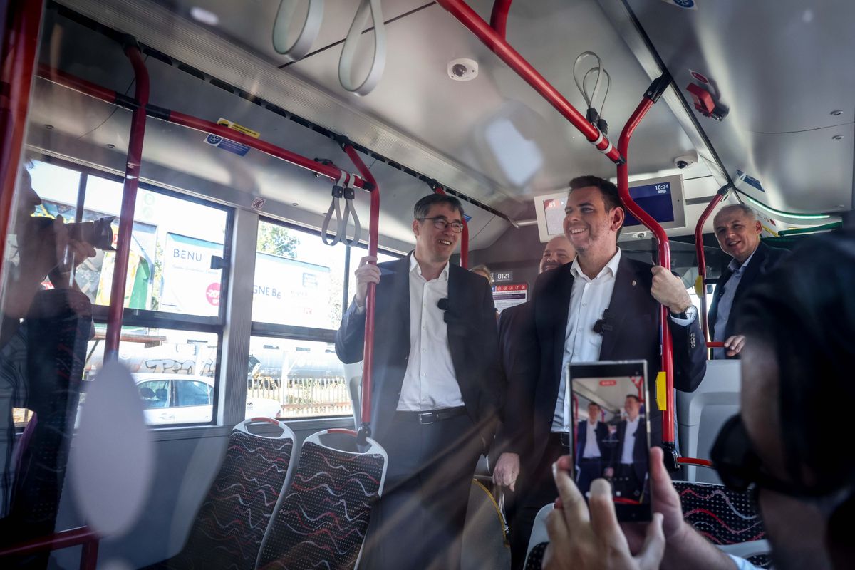 trolibusz járműbeszerzés Vitézy Dávid Karácsony Gergely Bodor Ádám