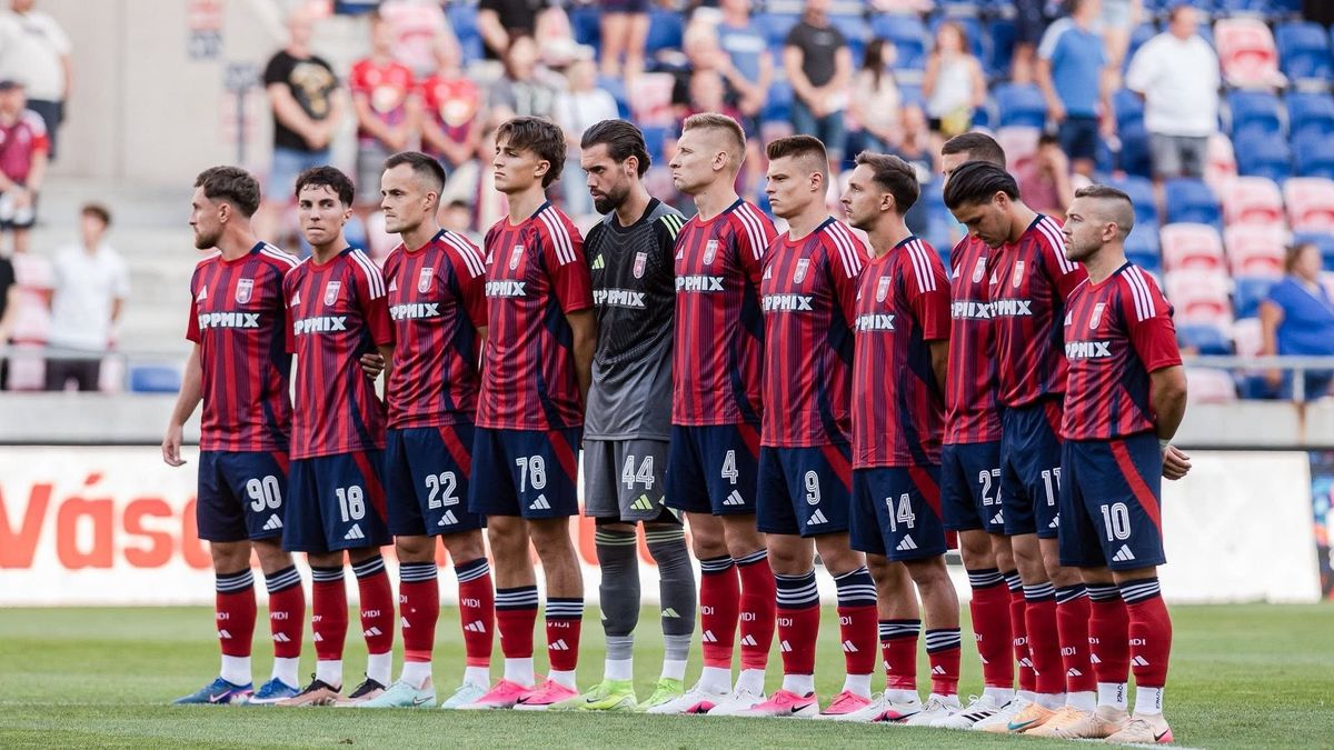 Öt piros lap egy meccsen, elképesztő botrány a Videoton meccsén