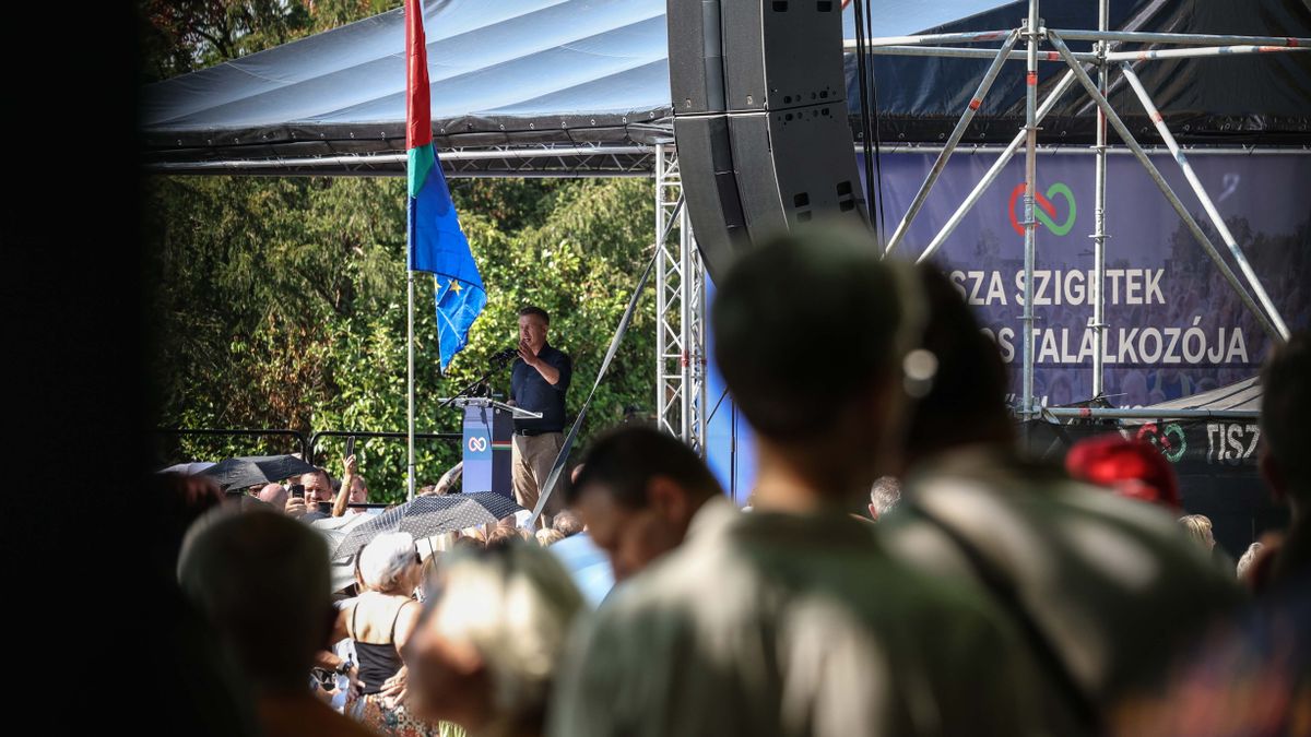 Magyar Péter izzadt haknit csinált a nemzeti ünnepből, de egy dolgot elfelejtett