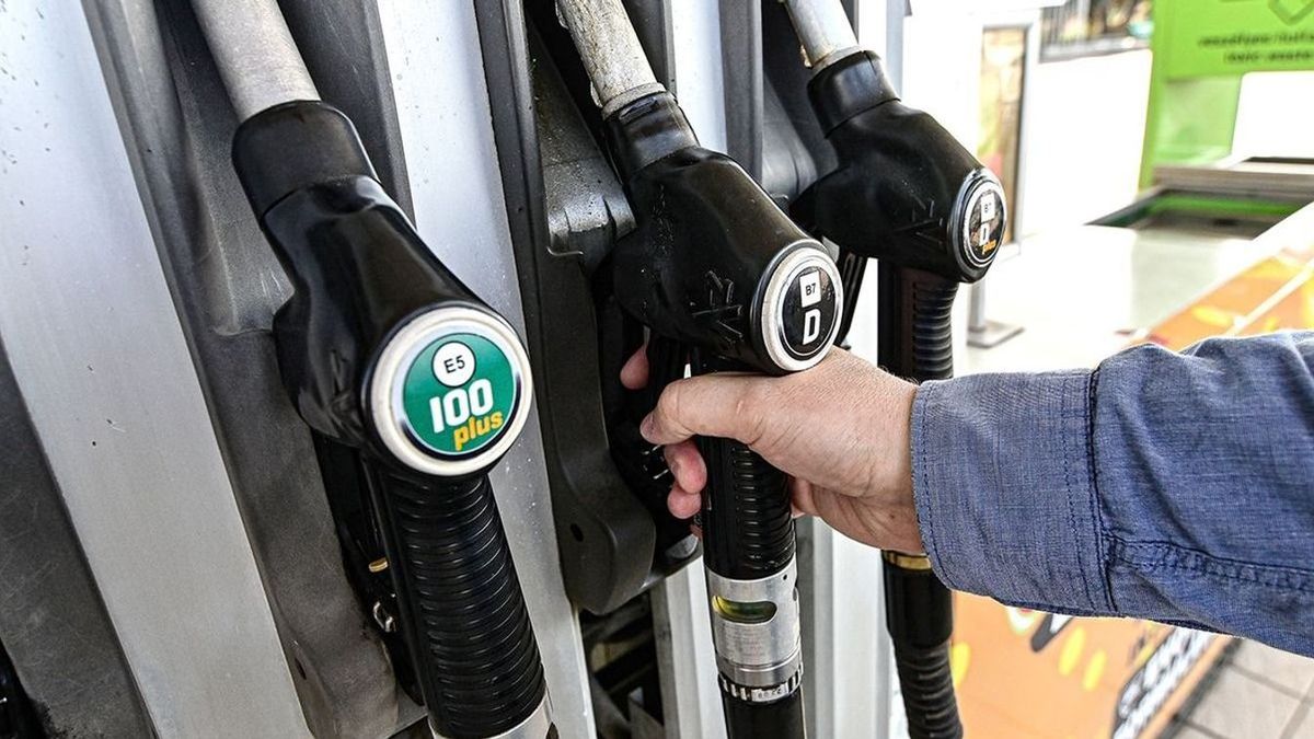 Lassította a kiskereskedelem teljesítményét az üzemanyagforgalom csökkenése