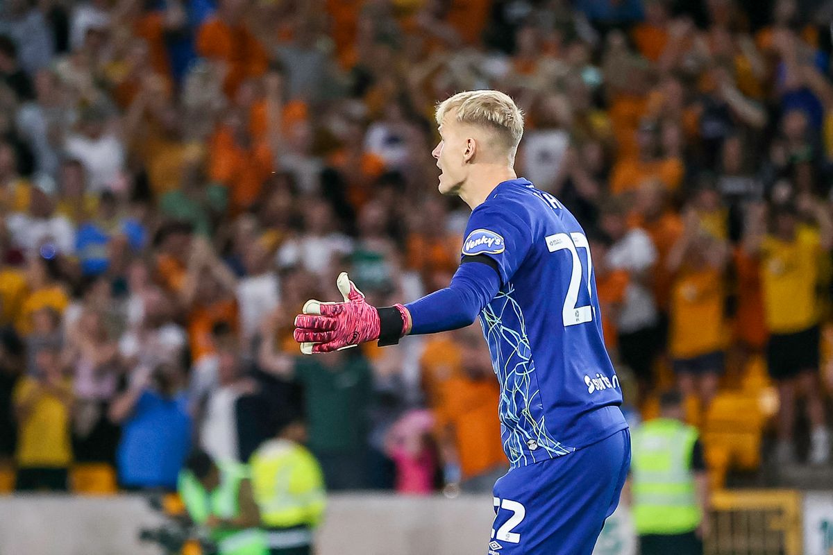 Tóth Balázs, a magyar válogatott kapusa a Blackburn új edzője, Tony Mowbray bizalmát is élvezi, mindketten hiába méltatlankodtak a Wolverhampton javára megítélt kései büntető miatt