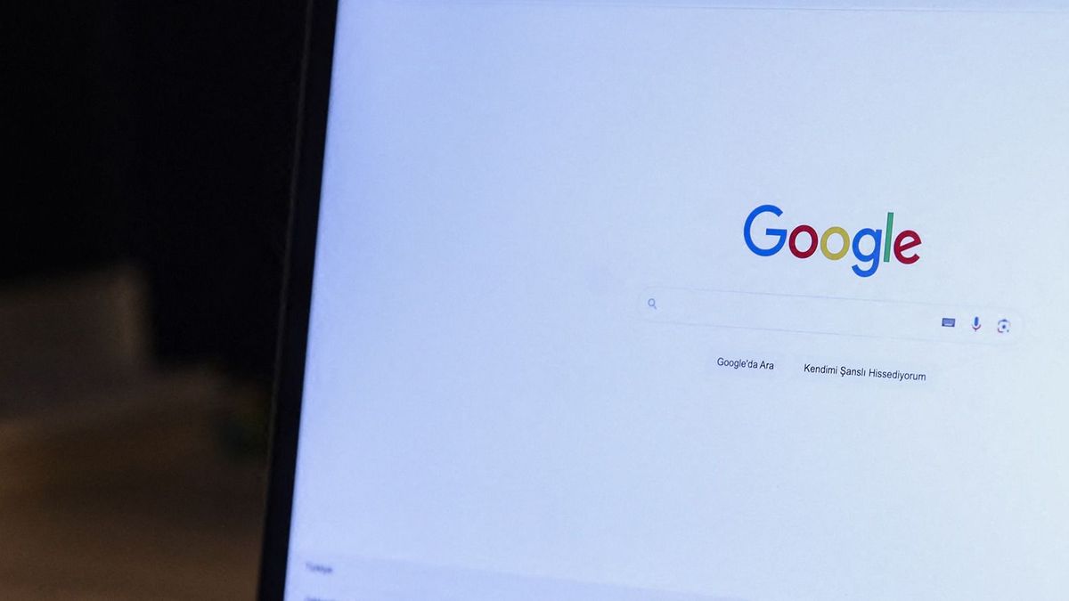 Korlátozták a Védvonal Google-fiókját, mi állhat a háttérben?