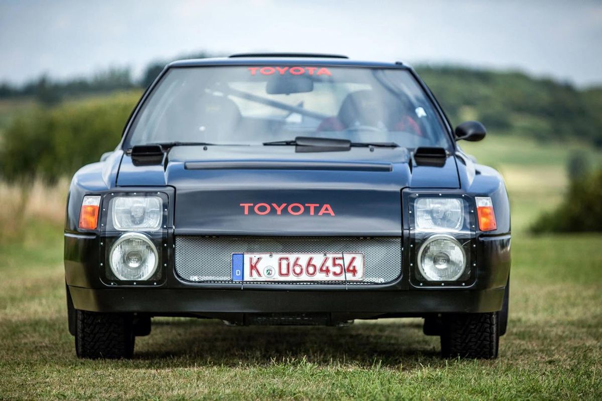 Toyota 222D