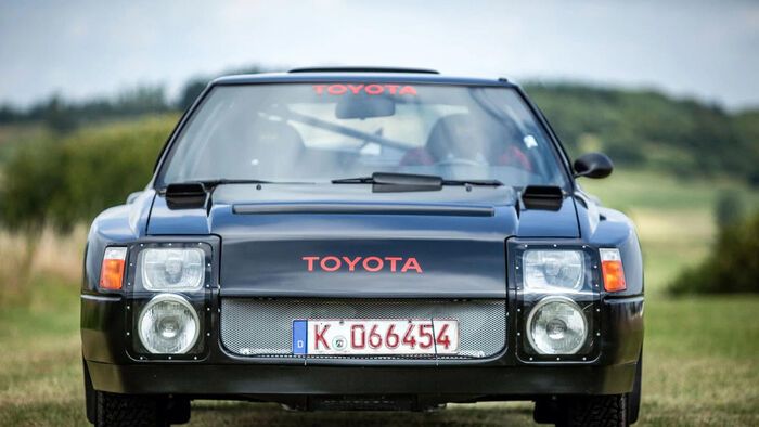 Toyota 222D