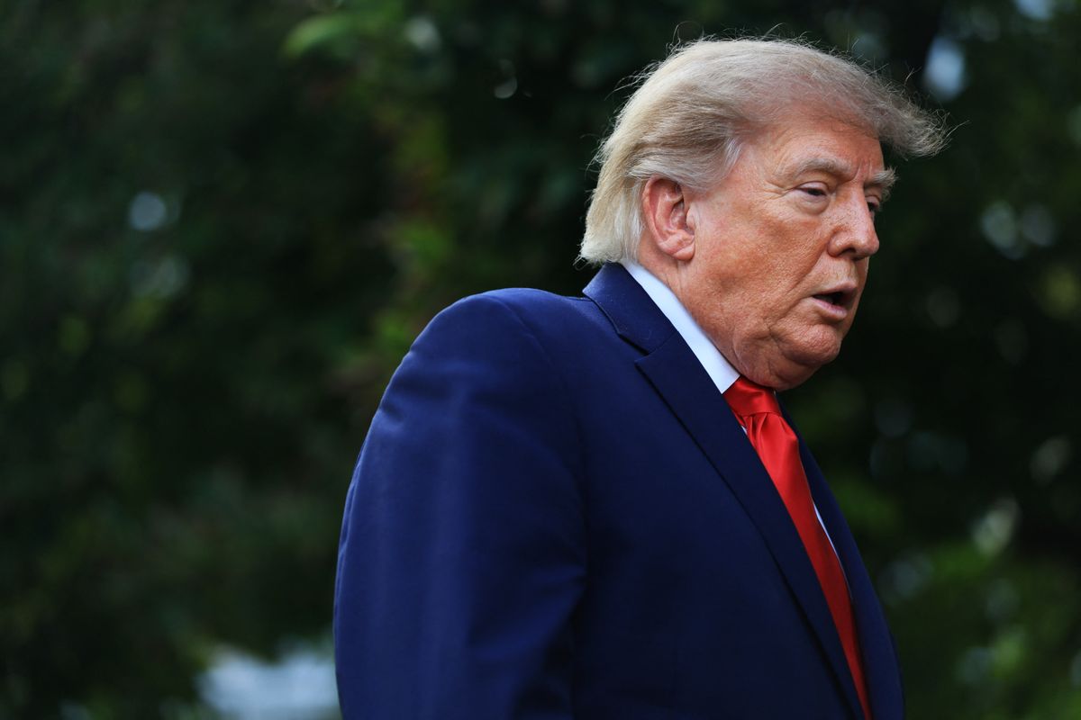 NEW YORK, NEW YORK - SEPTEMBER 21: President Donald Trump looks on as New York Mayor Zohran Mamdani speaks to reporters following their meeting at Gracie Mansion on September 21, 2026, in New York City. The two leaders, political opposites, discussed affordable housing, immigration, and other issues important to both New Yorkers and the nation.   Spencer Platt/Getty Images/AFP (Photo by SPENCER PLATT / GETTY IMAGES NORTH AMERICA / Getty Images via AFP)