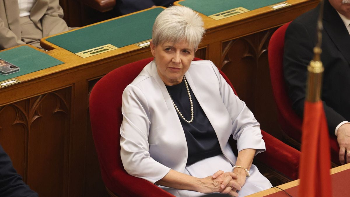 20260512 Budapest
Az Országgy?lés plenáris ülése. A Tisza-kormány minisztereinek eskütétele.
Fotó: Máté Krisztián (MK)
MW Bulvár
képen: Lannert Judit oktatási és gyermekügyi miniszter
