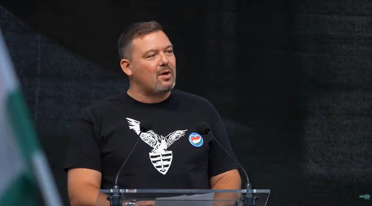 Huth Gergely hangsúlyozta, hogy kizárólag a helyszínen összegyűjtött adományok fedezik majd a tüntetés technikai költségeit. Forrás: Facebook.