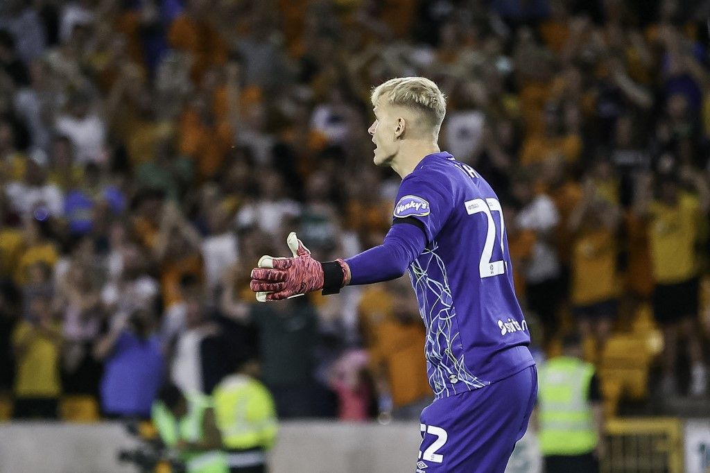 Tóth Balázs a Blackburn kapujába még nem tért vissza, ám Tóth Alexhez hasonlóan ő is visszatért klubja kispadjára