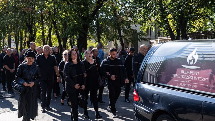 Deák Bill Gyula a magyar blueskirály temetése az Új Köztemetőben