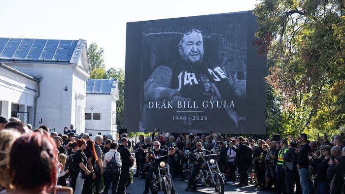 Deák Bill Gyula a magyar blueskirály temetése az Új Köztemetőben