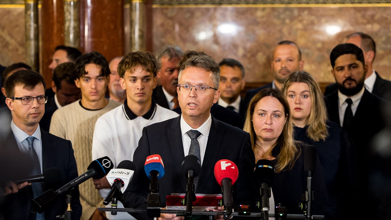 Fidesz
Parlament
Hankó Balázs