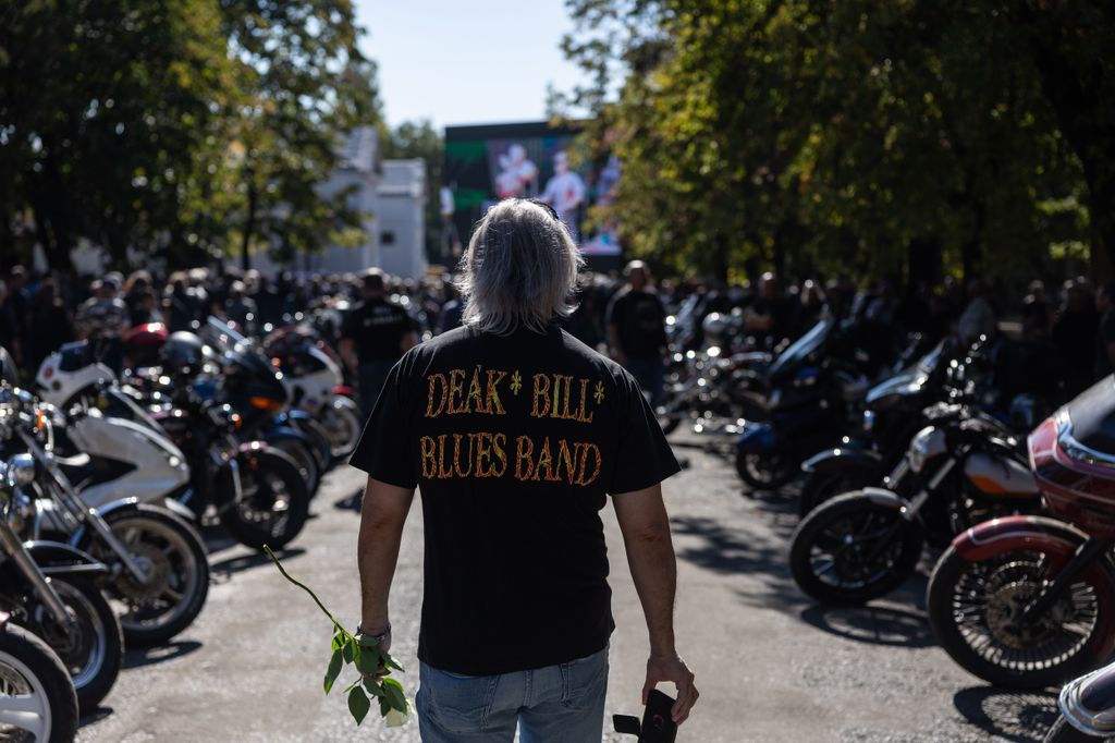 Deák Bill Gyula a magyar blueskirály temetése az Új Köztemetőben