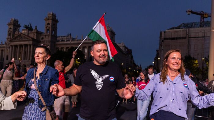kormányellenes tüntetés Kossuth tér